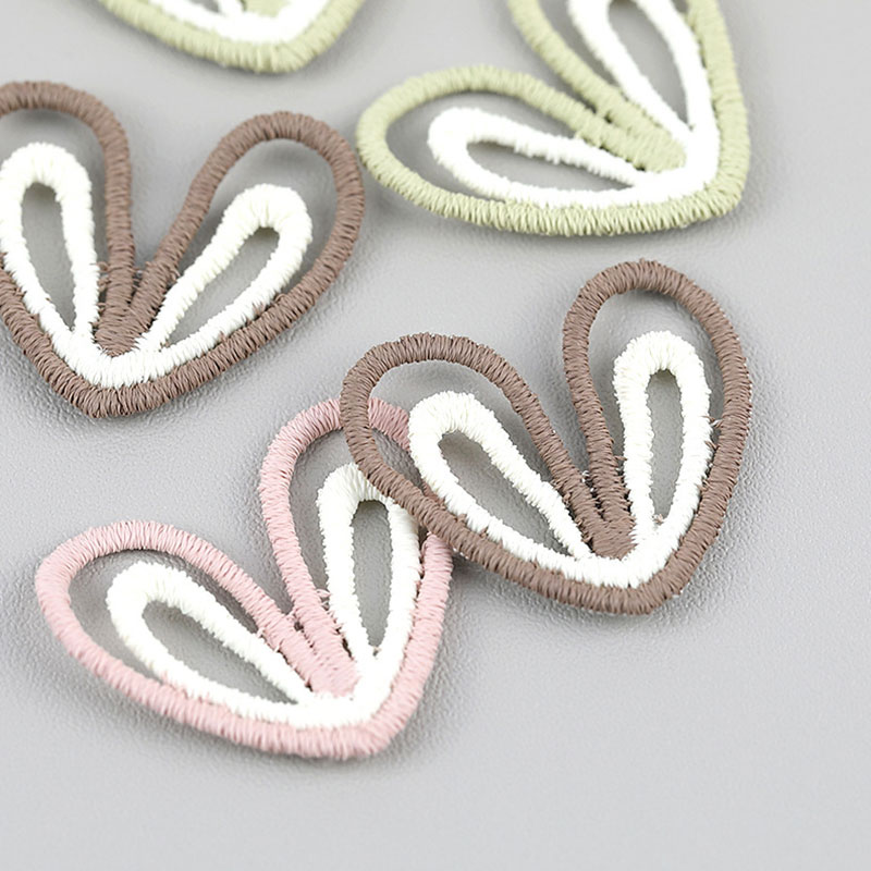 Embroidery On Socks - แพทช์ปักลายหูกระต่ายน่ารัก 20 ชิ้น สำหรับตกแต่งกิ๊บติดผม รองเท้า หมวก