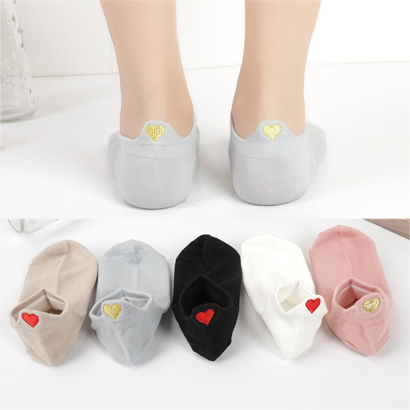 Embroidery On Socks - ถุงเท้าหัวใจรักปักน่ารักส้นตลกหัวใจสีแดง Sokken ข้อเท้าสั้นทันสมัย