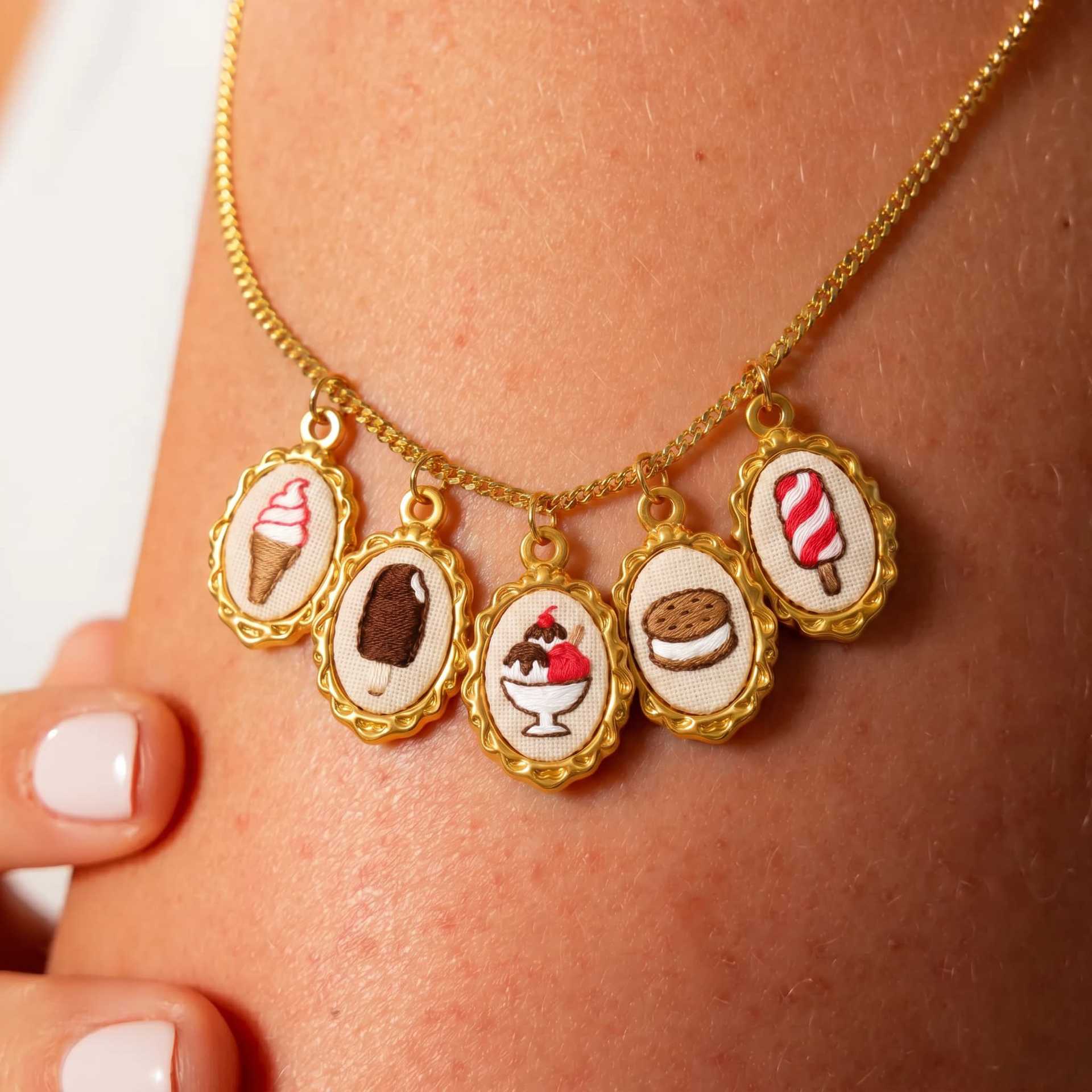 จี้รูปไอศกรีม คุกกี้ และกรวยไอ - Embroidery Charm บทวิจารณ์และราคา