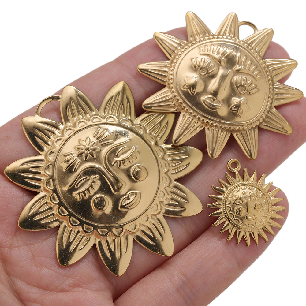 จี้ทอง PVD 5 ชิ้น สแตนเลสสตีล  - Embroidery Charm บทวิจารณ์และราคา