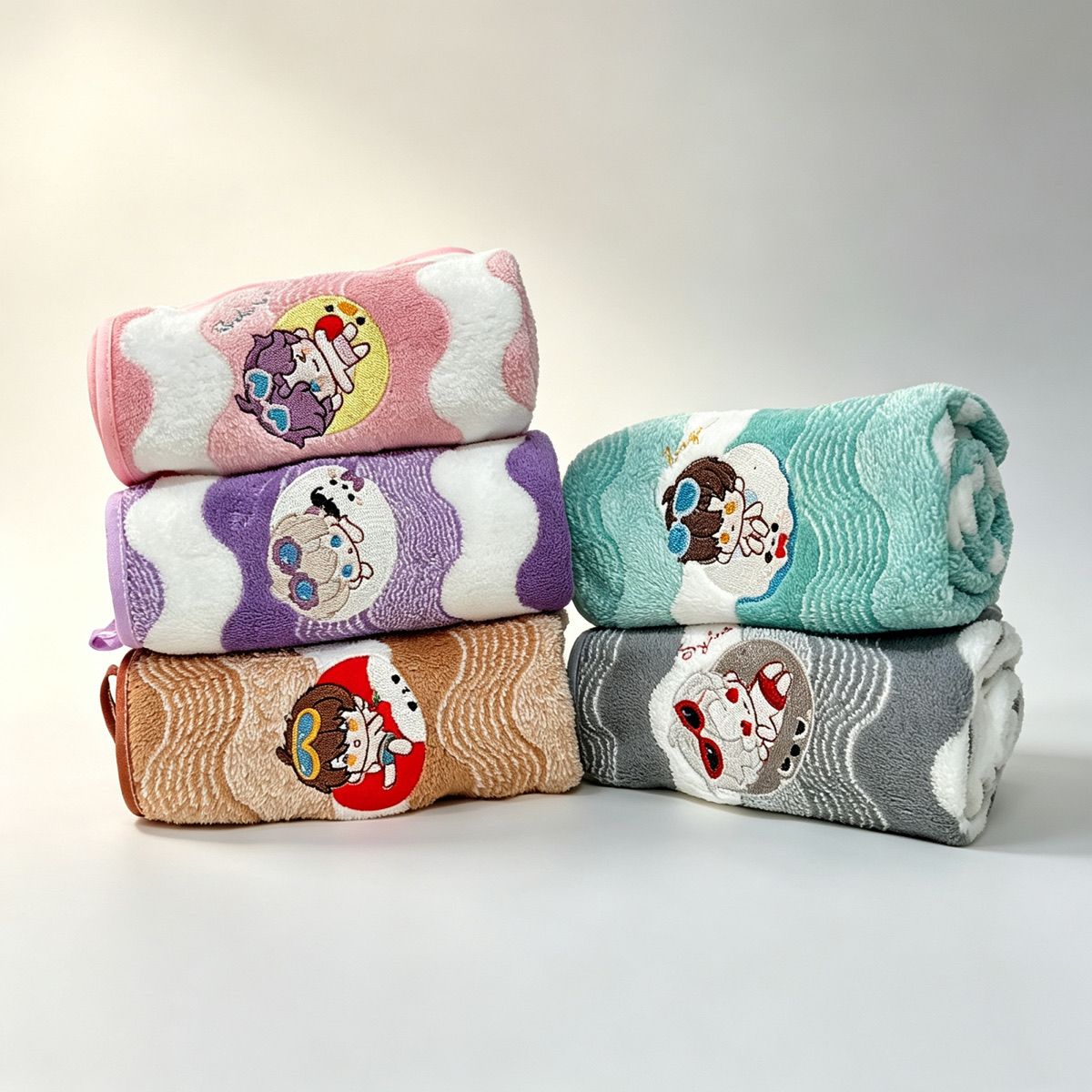 ผ้าเช็ดมือขนแกะลายการ์ตูน Anim - Embroidery Love บทวิจารณ์และราคา
