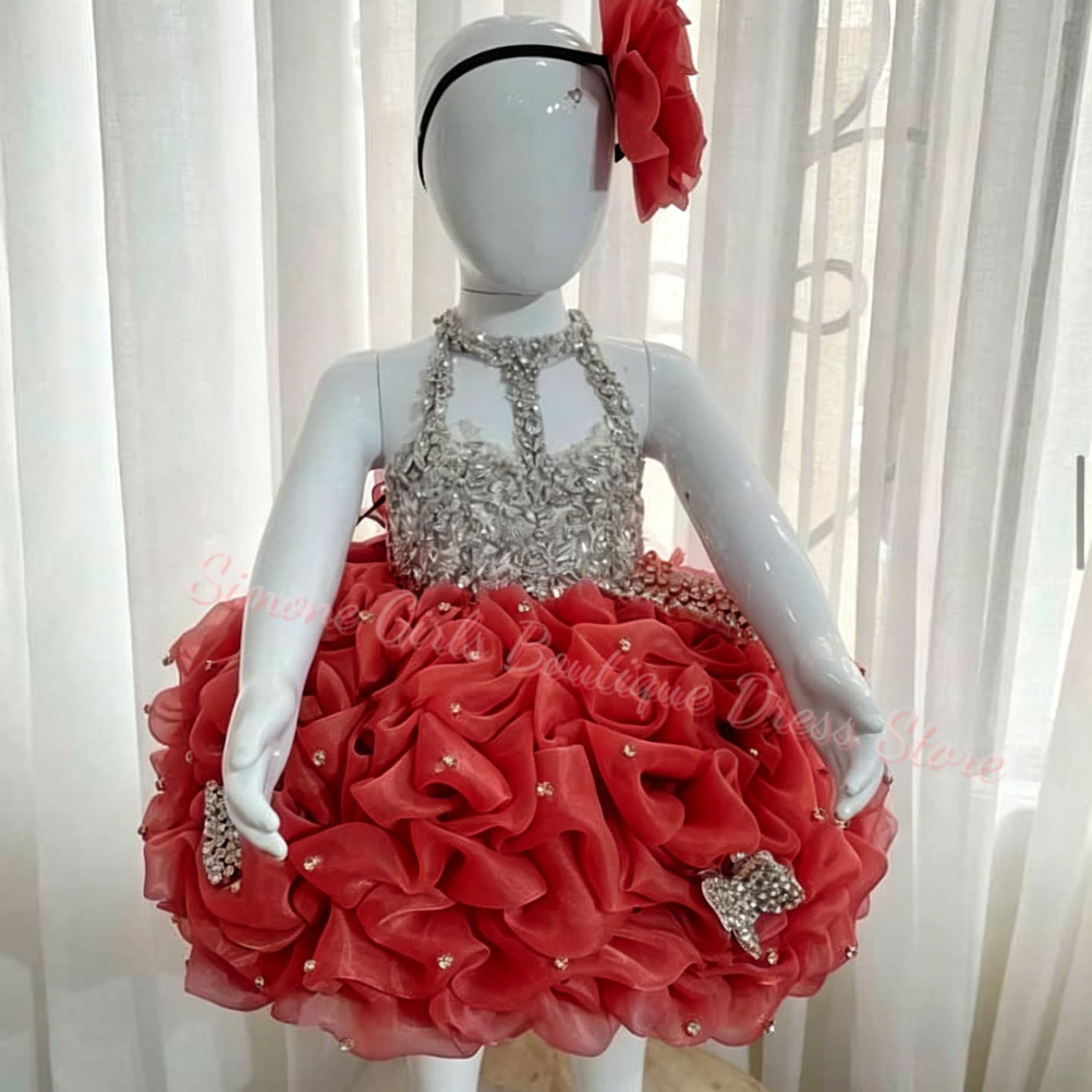 ชุดเดรสเด็กผู้หญิงสีเหลืองประด - Embroidery Yellow Dress บทวิจารณ์และราคา