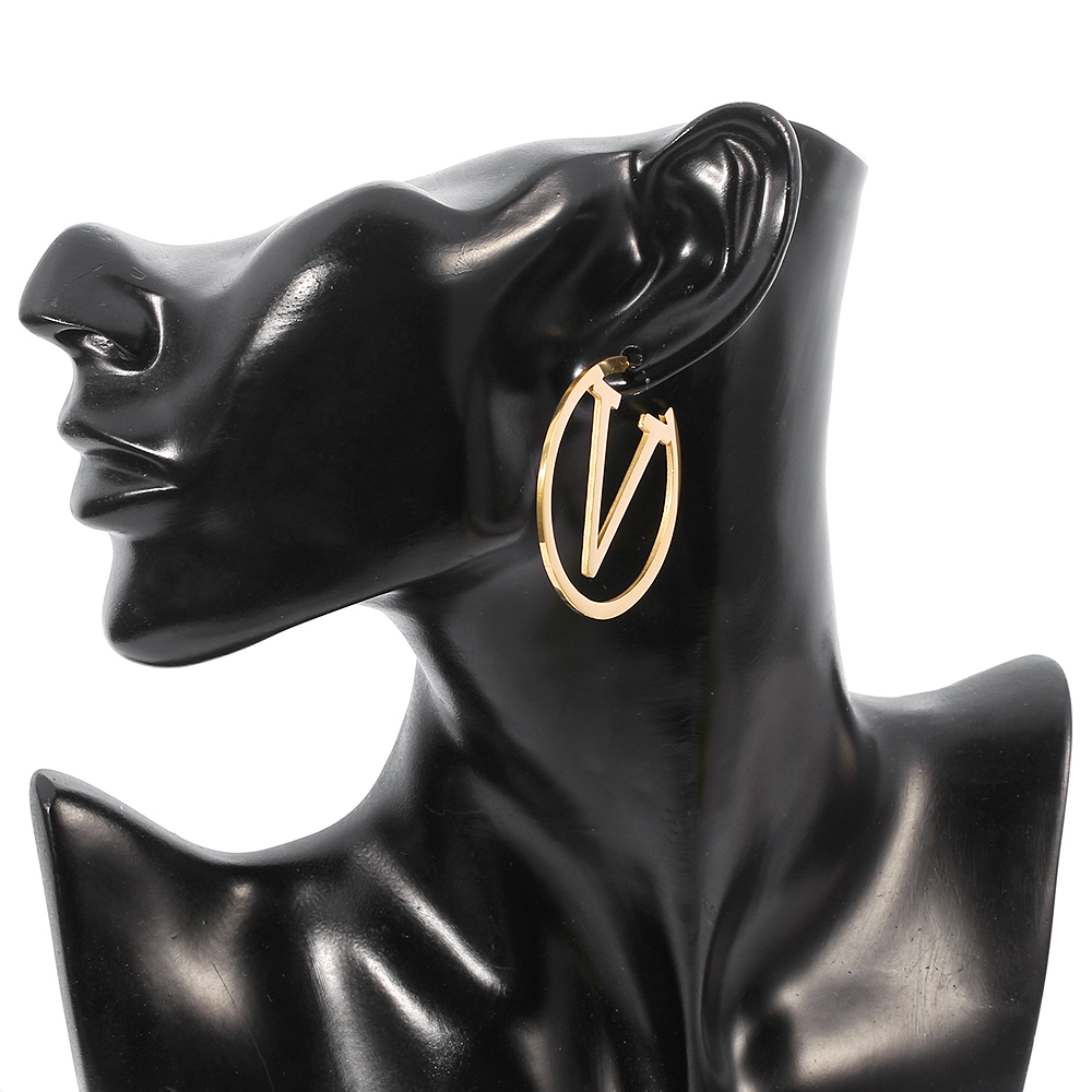 ต่างหูโลหะรูปตัว V แบบมินิมอล  - Embroidery Charm บทวิจารณ์และราคา